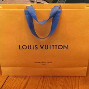 BRAND NEW Louis Vuitton gift bag!